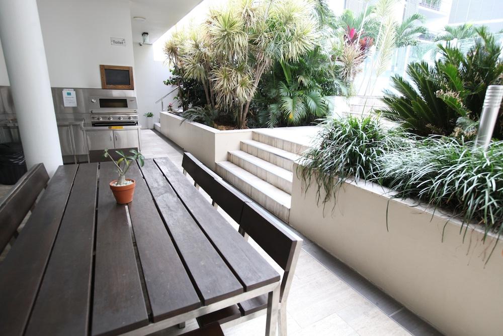 Lanai Riverside Apartments Макай Екстериор снимка