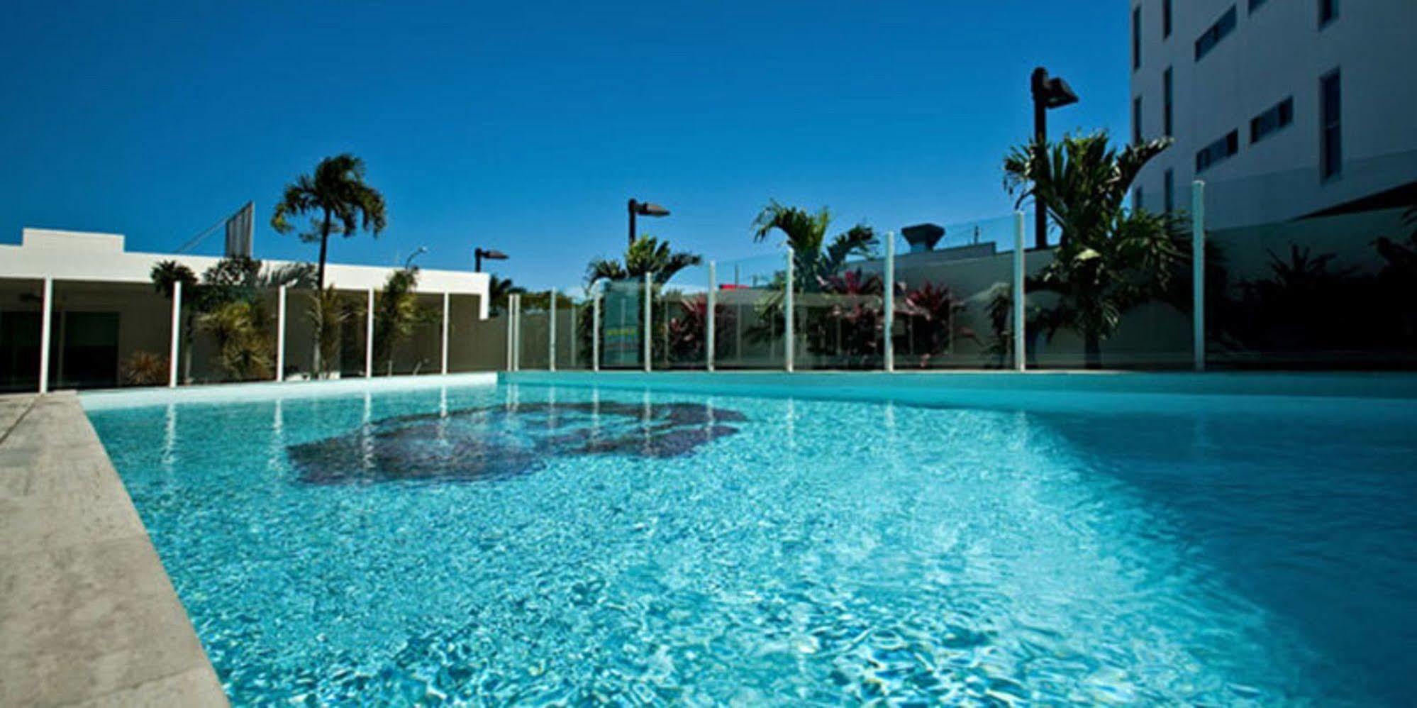 Lanai Riverside Apartments Макай Екстериор снимка
